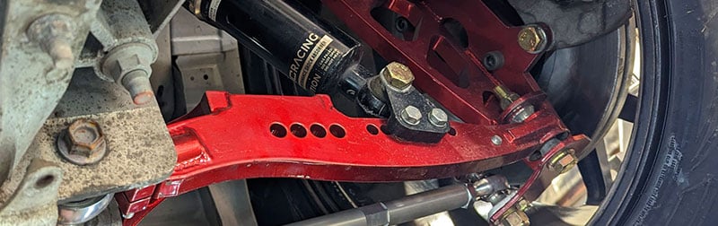 suspension dans centre de mécanique performance | MAdMax Autoworks